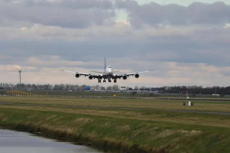 biofuels in the aviation industry: 5 trends transforming sustainable flight